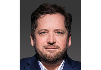 Prof. Dr. med. Riccardo Giunt，Director of the Department of Hand Surgery, Plastic Surgery and Aesthetic Surgery atthe Ludwig-Maximilians University of Munich on the City Center and Großhadern Campus