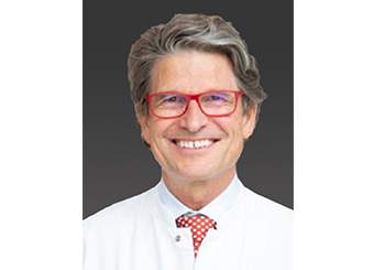 慕尼黑大学附属阿加斯里德医院创伤、肩手外科主任 Prof. Dr. med. habil. Ulrich H. Brunner